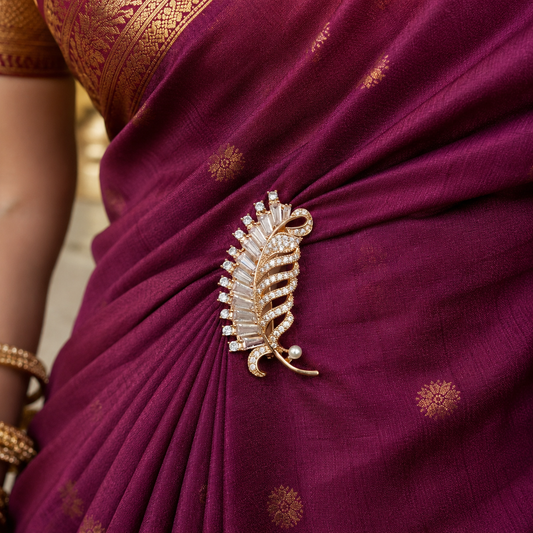 Majestic Designer Sari Pin