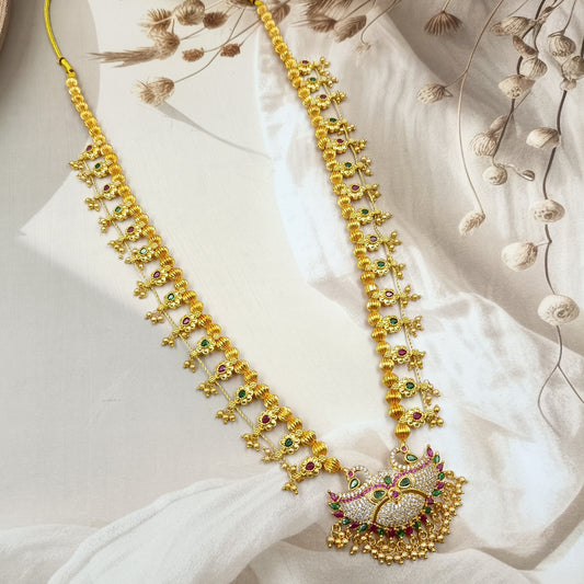 Blooming Designer Trendy Kolhapuri Saaj