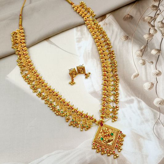 Iconic Designer Kolhapuri Saaj