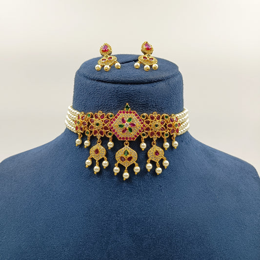 Glorious Designer Pearl Choker Set