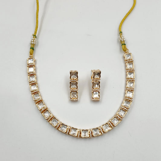 Alluring Designer Kundan Set