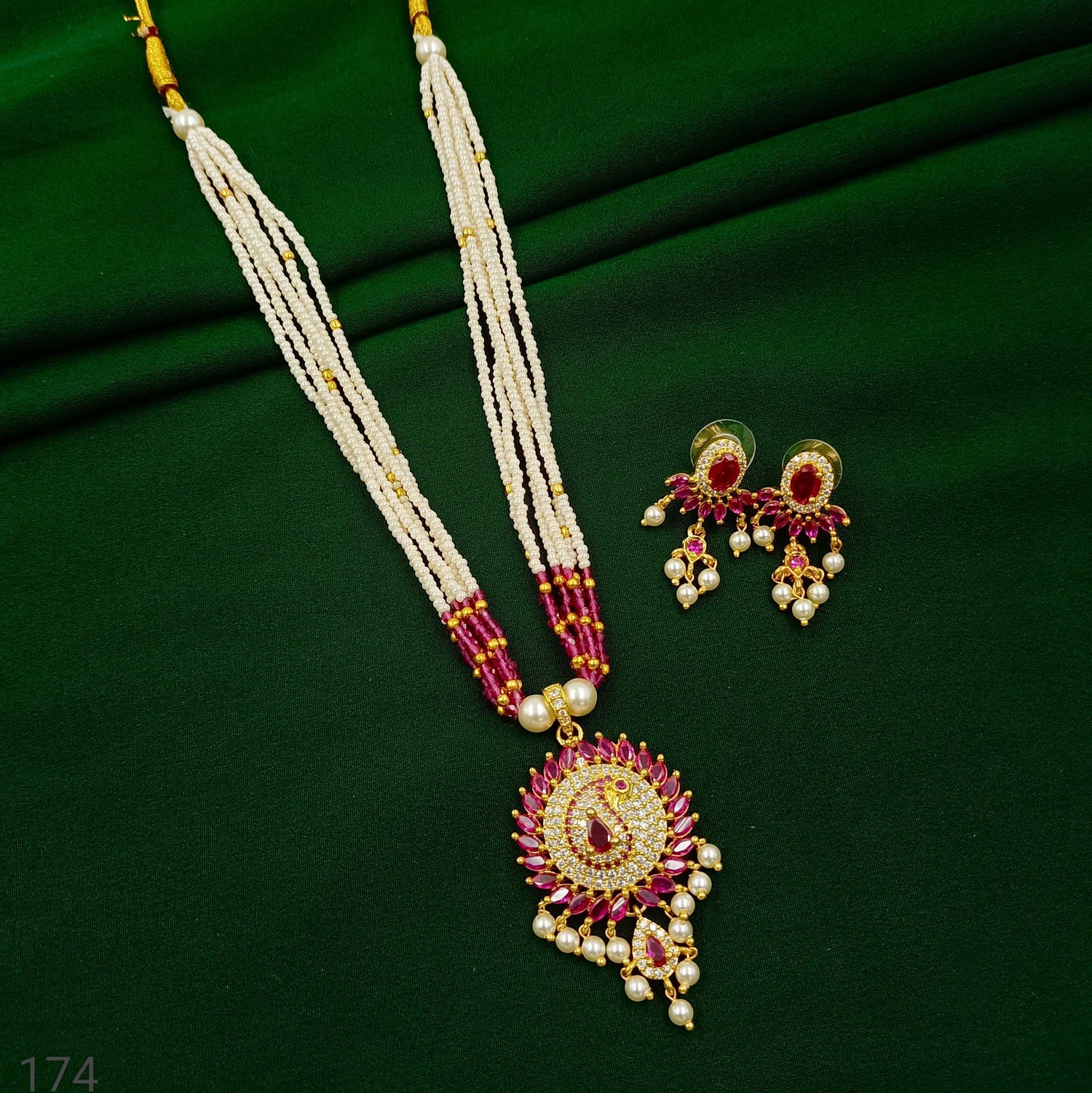 Pearls Set