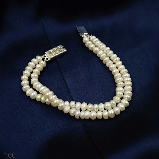 Gleaming Moti Brasalet