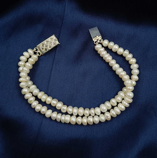 Gleaming Moti Brasalet