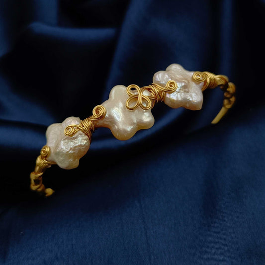 Radiant Moti Bracelet