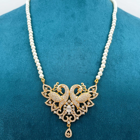 Glossy Peacock Designer Pearls Set