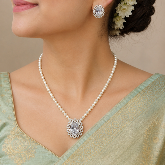 Glossy Fresh Water Pearls Designer Set