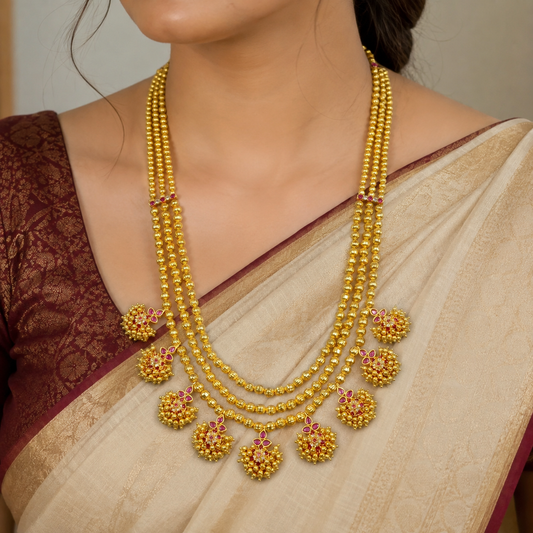 Magnetic Designer Trendy Kolhapuri Saaj