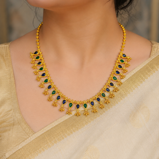 Lavishing Designer Trendy Kolhapuri Saaj