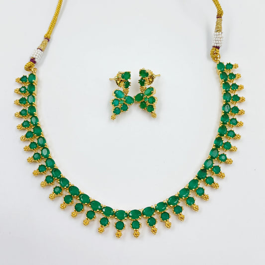 Attractive Green Stone Studded Necklace Set