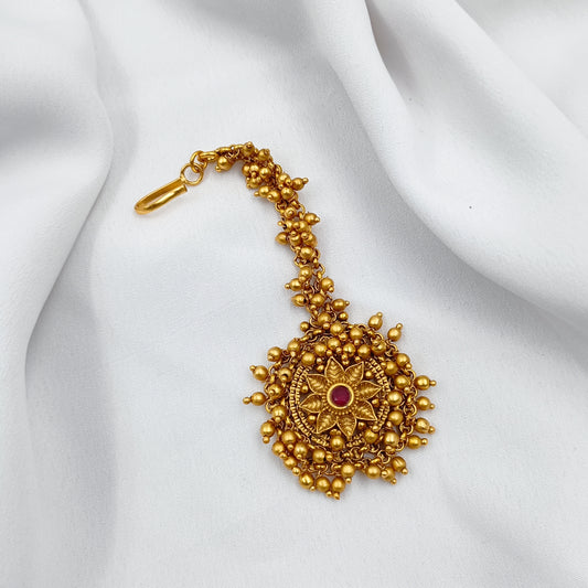 Golden Beads Studded Floret Mang Tikka
