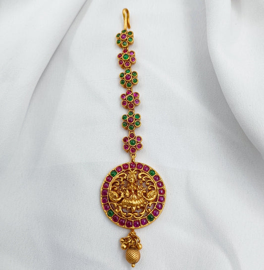 Round Shaped Lord Lakshmi Designer Mang Tikka