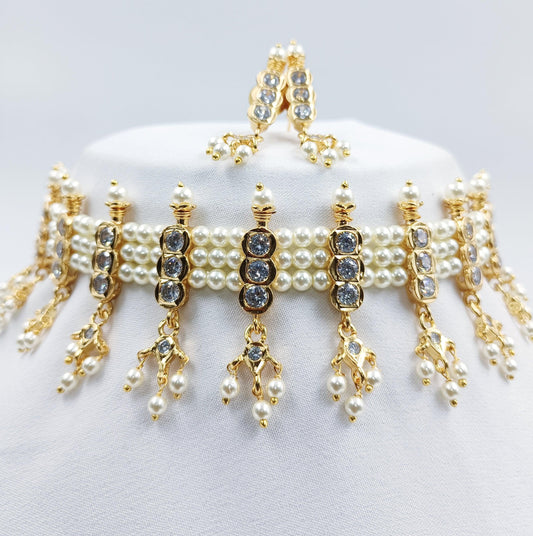 White Stone Studded Traditional Chinchpeti