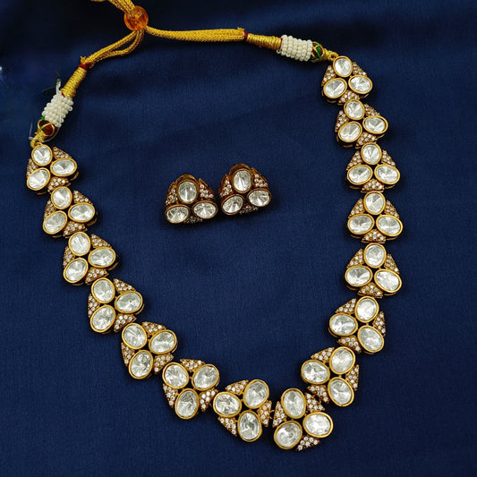 Adorable Antique Finish Floret Designer Kundan Necklace Set
