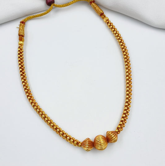 Blooming Golden Beads Studded Delicate Thushi