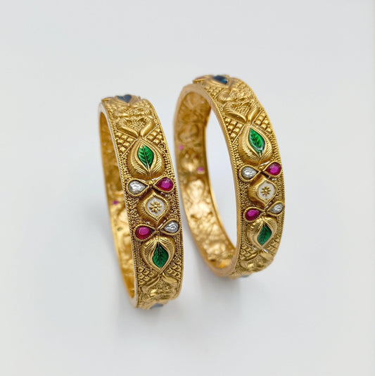 Saptahi Attractive Gold Plated Bangles