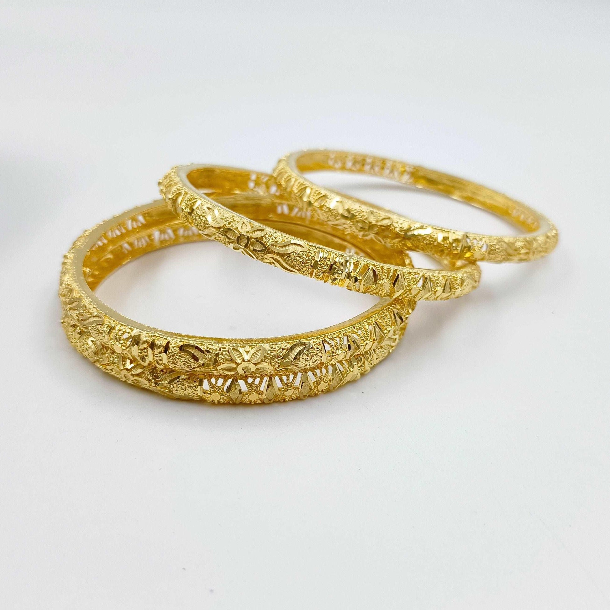 Laxmi Attractive Gold Plated Bangles