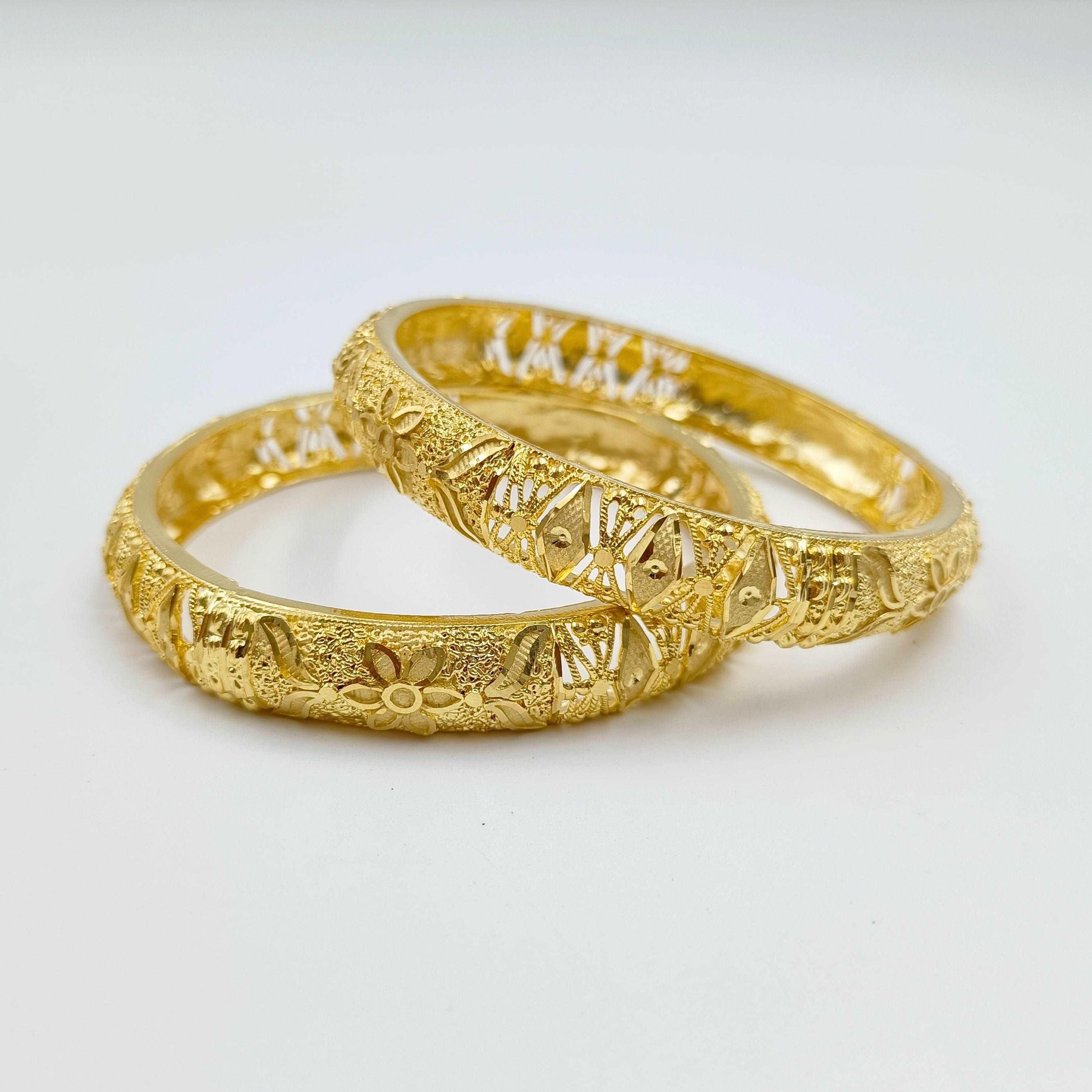 Laxmi Attractive Gold Plated Bangles