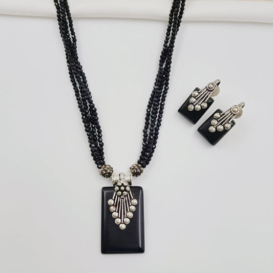 Trendy Black Cristal Designer Necklace Set