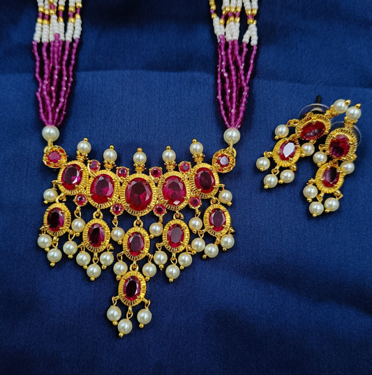 Traditional Pendent Designer Pearl Short set