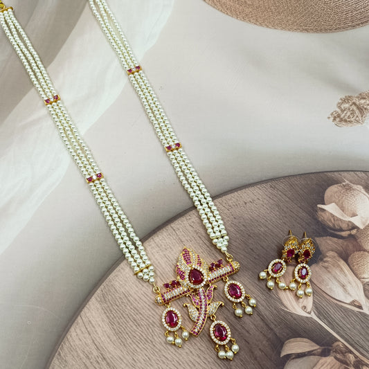 Attractive Designer Pearl Ranihaar
