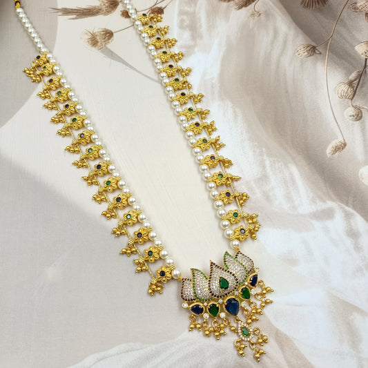 Amazing Lotues Designer Kolhapuri Saaj