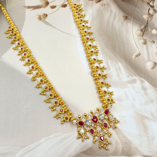 Splendid Traditional Designer Kolhapuri Saaj