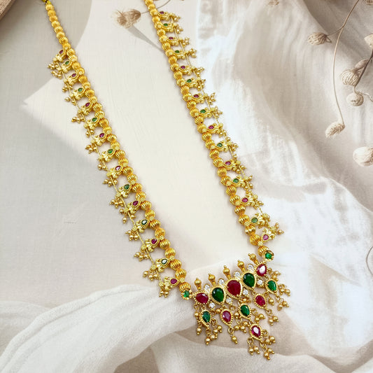 Graceful Traditional Designer Kolhapuri Saaj