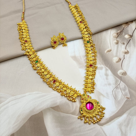 Graceful Designer Traditional Kolhapuri Saaj