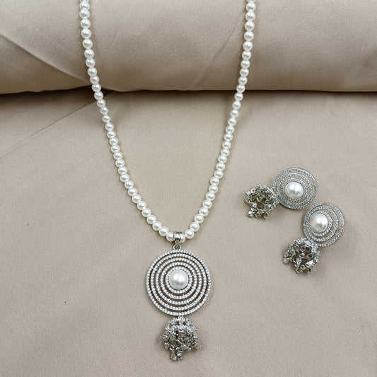 Delightful Designer Single Line Pearl Set