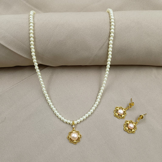 Excellent Designer Single Line Pearl Set