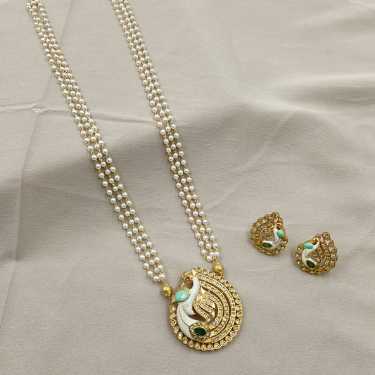 Unique Designer Pearl Set