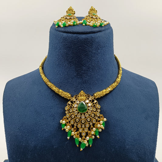 Glamorous Designer Choker Set