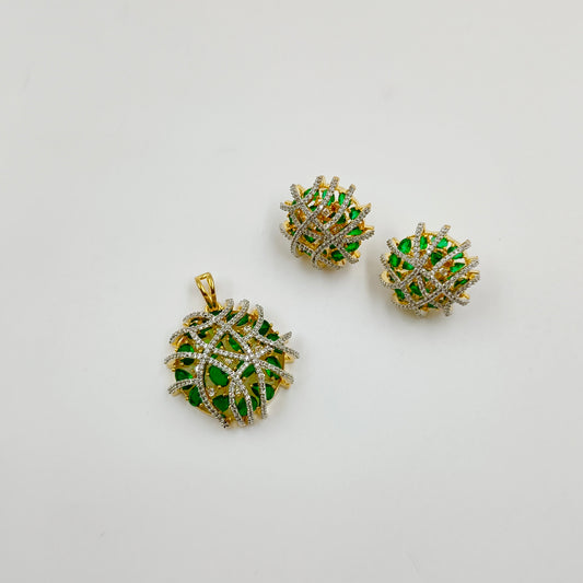 Classic Designer Trendy Pendent Set