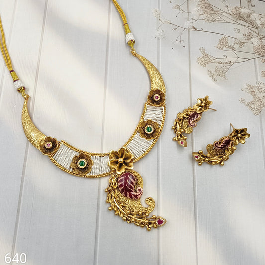 Captivating Designer Trendy Necklace Set