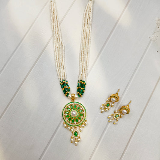 Alluring Designer Trendy Pearls Set