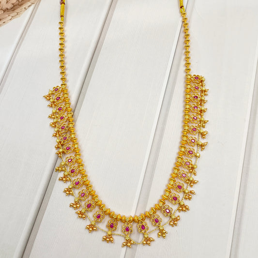 Appealing Designer Trendy Kolhapuri Saaj