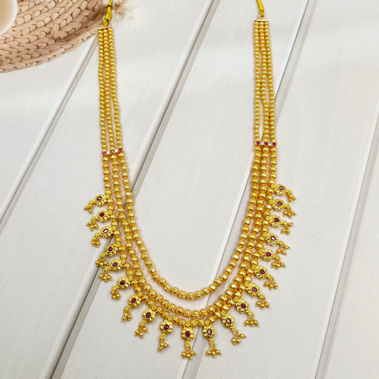 Luminous Designer Trendy Kolhapuri Saaj