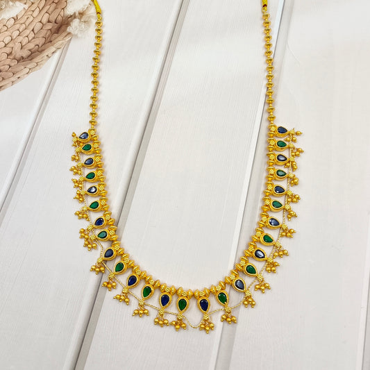 Lavishing Designer Trendy Kolhapuri Saaj