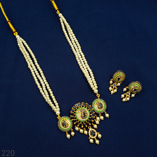 Decorous designer Fancy Tanmani set