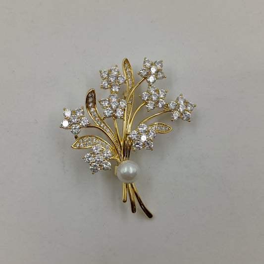 Lavishing Designer Trendy Saree Pin