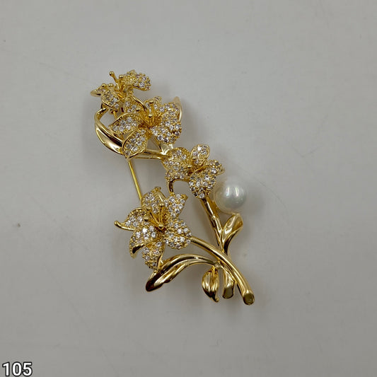 Elegant Floral Pearl Saree Pin