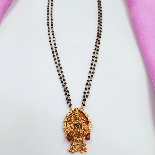 Leaf Designer Goddess Laxmi Short Mangalsutra