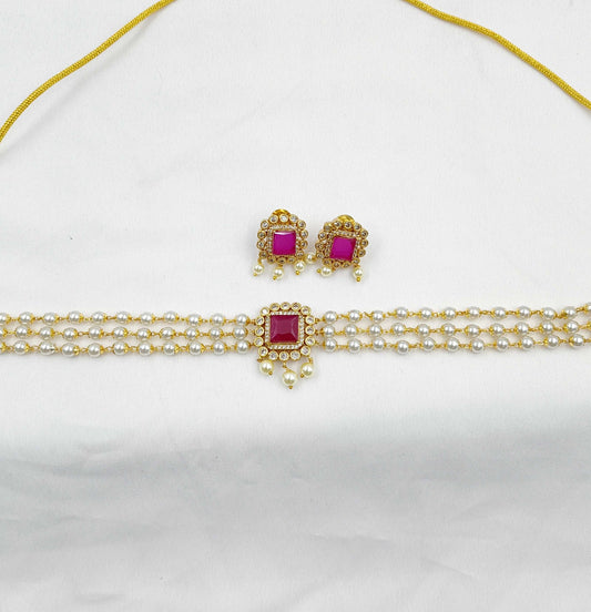 Splendid Designer Pearl Choker Set