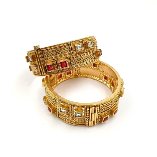 Dazzling Trendy Designer Fancy Bangles