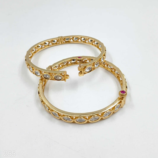 Oval Shaped Designer Kundan Bangles