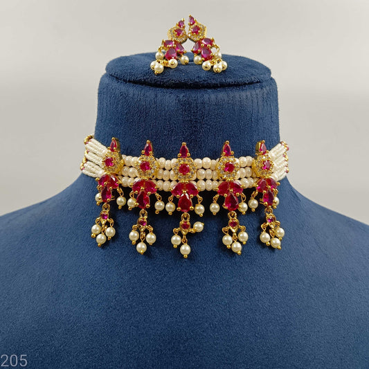 Sparkling Designer Pearls Choker Set