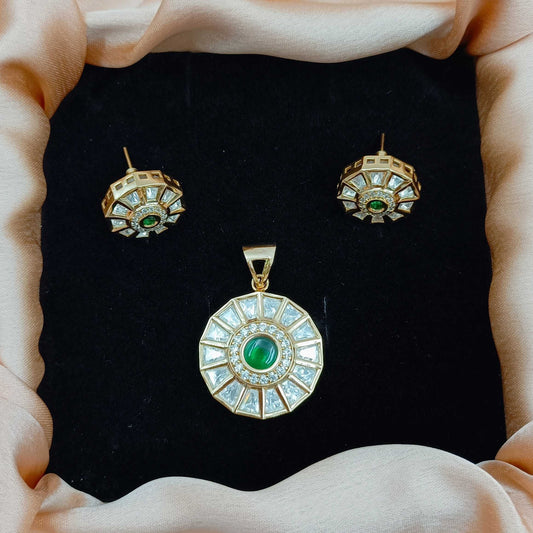 Glorious Designer Kundan Pendent Set