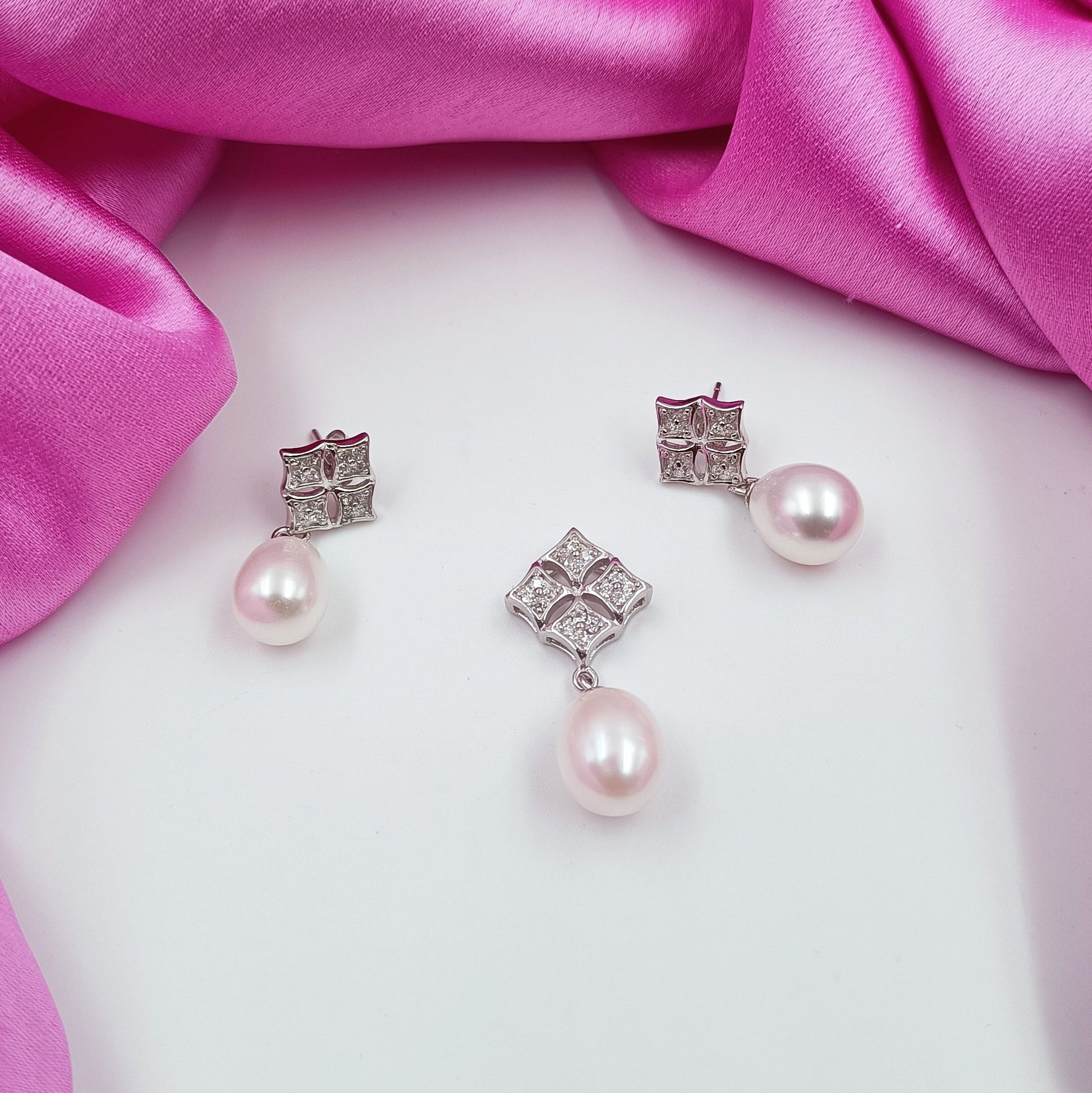 92.5 Silver Hanging Pearl Pendant Shree Radhe Pearls