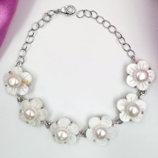 Attractive Flower Designer Pearl Bracelet Shree Radhe Pearls
